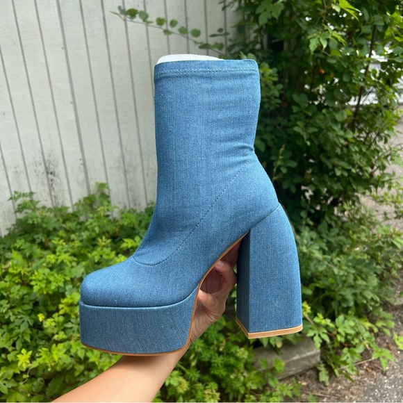 Go-go Groovy Bratz Style Denim Platform Boots - Picture 2 of 6